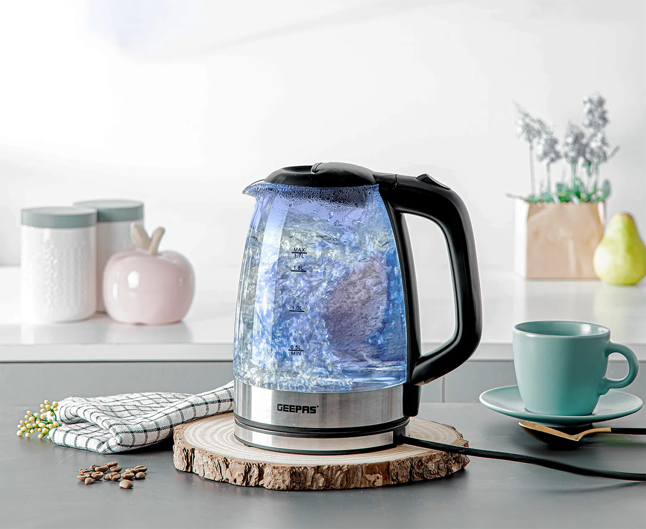 Geepas 1.7L Illuminating Electric Glass Kettle