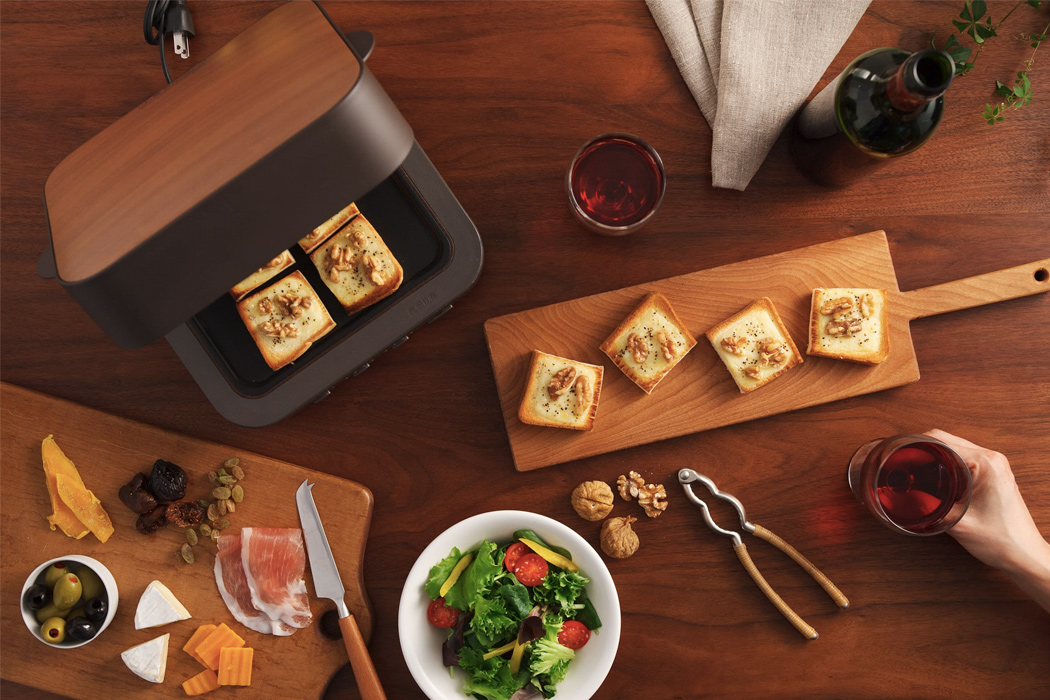 Mitsubishi Electric Toaster - Yanko Design